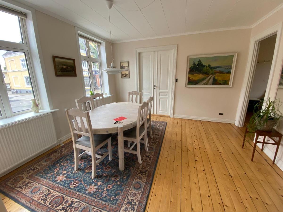 Appartamento Oasen Ved Centrum Frederikshavn Esterno foto